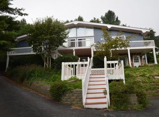 127 Abel Dr, Pembroke, VA 24136