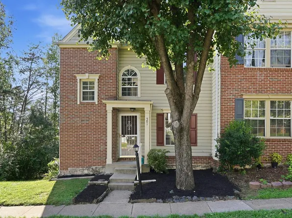 501 Wind Ridge Dr, Stafford, VA 22554