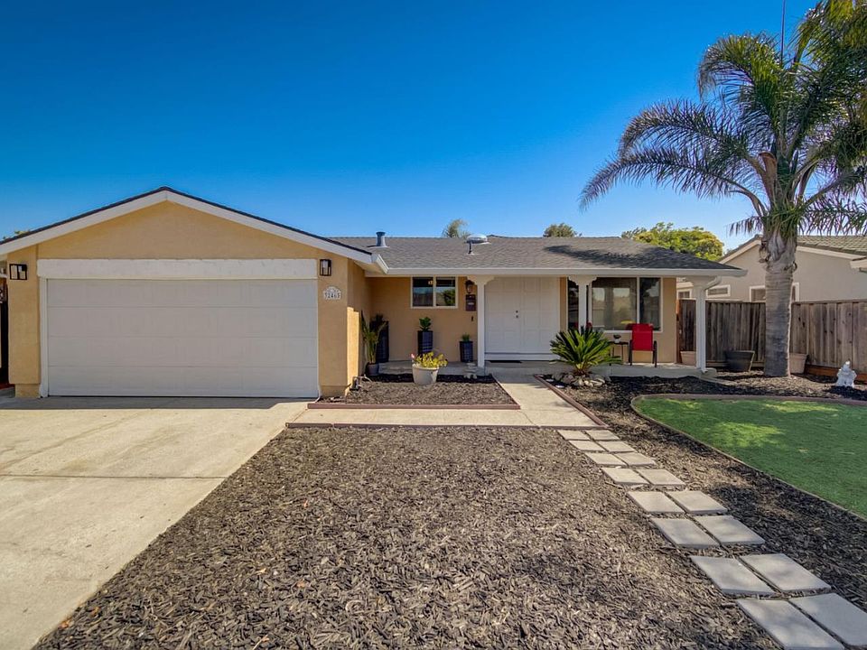 1st image of 32465 Deborah Dr