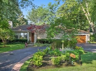 196 Sheridan Rd, Winnetka, IL 60093