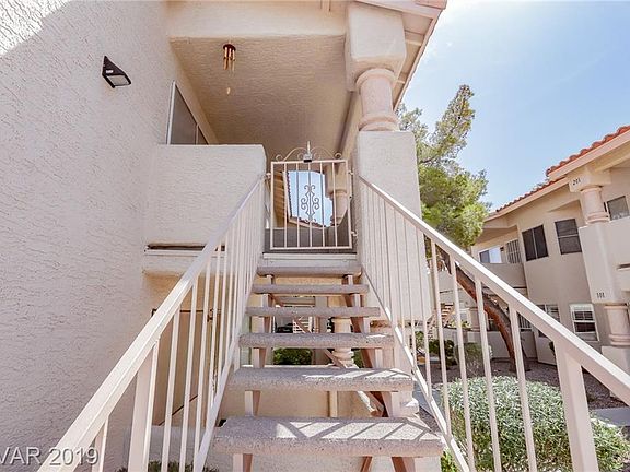 3rd image of 933 Boulder Mesa Dr Unit 202