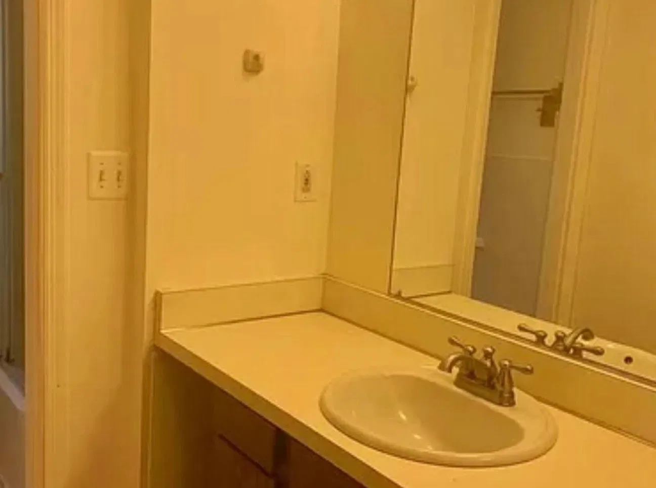 4 bed, 1680 sqft, $2,890 — Photo 4