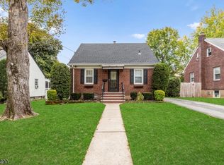 862 Grant Ave, Maywood, NJ 07607