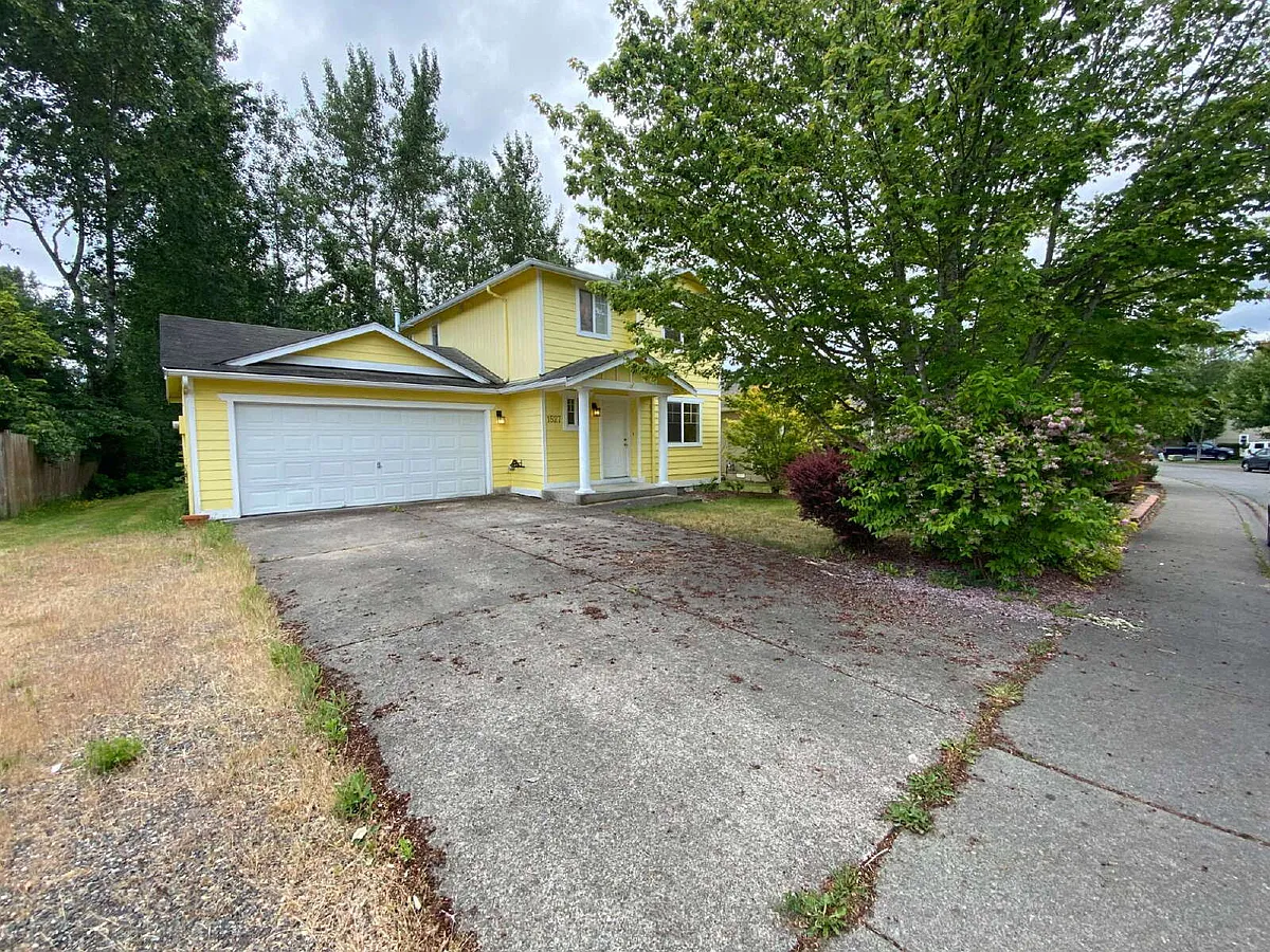 Building Photo - 1527 Fruitland Dr