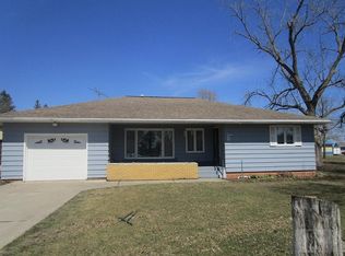 311 Easton St, Corwith, IA 50430