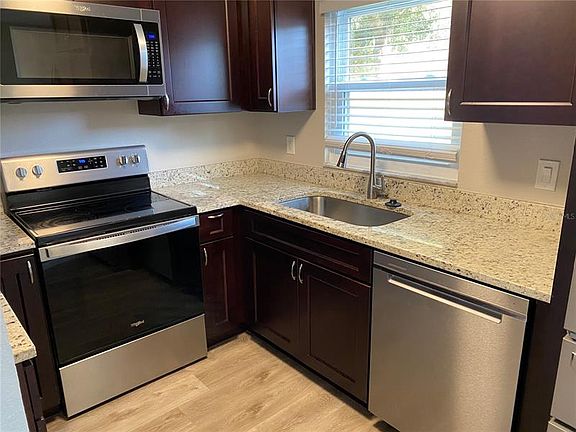 5th image of 3353 Royal St