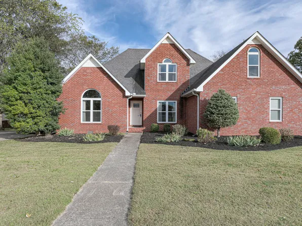 3041 Schoolside St, Murfreesboro, TN 37128