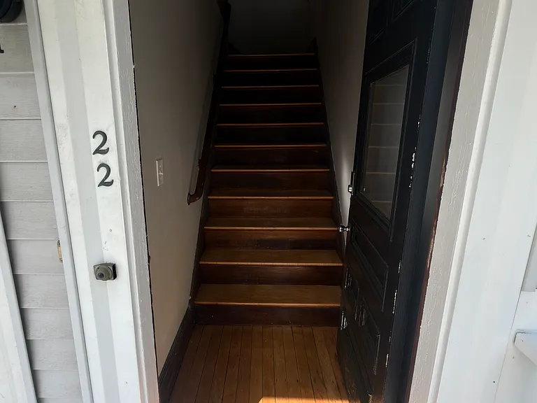 20-22 Florence St #2 — Photo 14