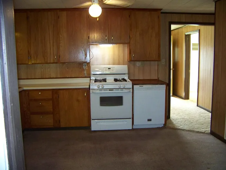 801 Wood Springs Rd — Photo 7