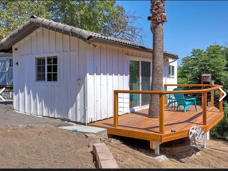 4467 Mayapan Dr #STUDIO — Photo 3