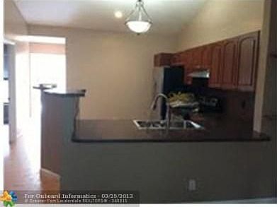 3rd image of 11171 NW 38th Pl