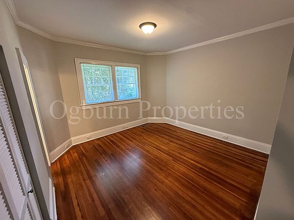 3rd image of 116 N Sunset Dr APT B