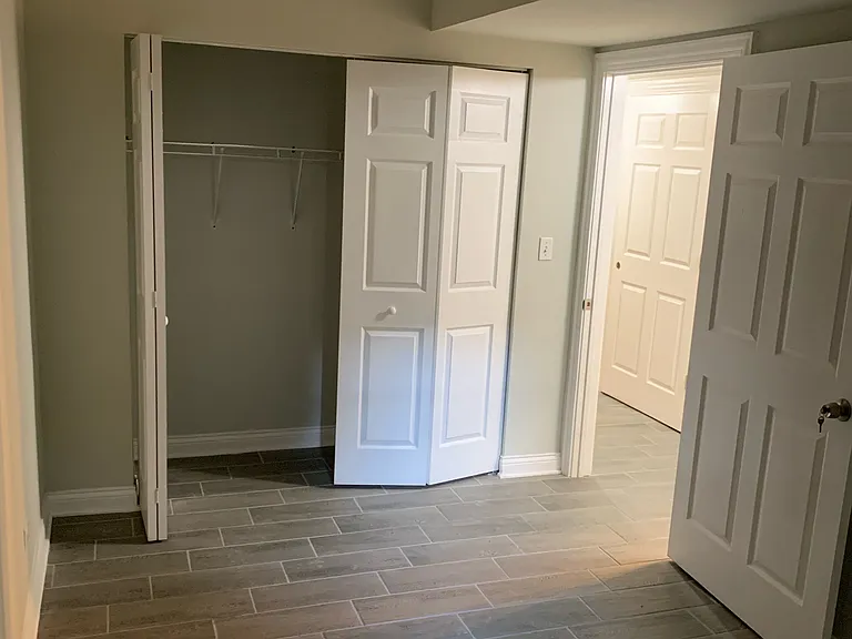 1429 W Fletcher St #1 — Photo 18