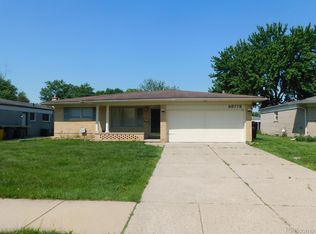 33773 Twickingham Dr, Sterling Heights, MI 48310