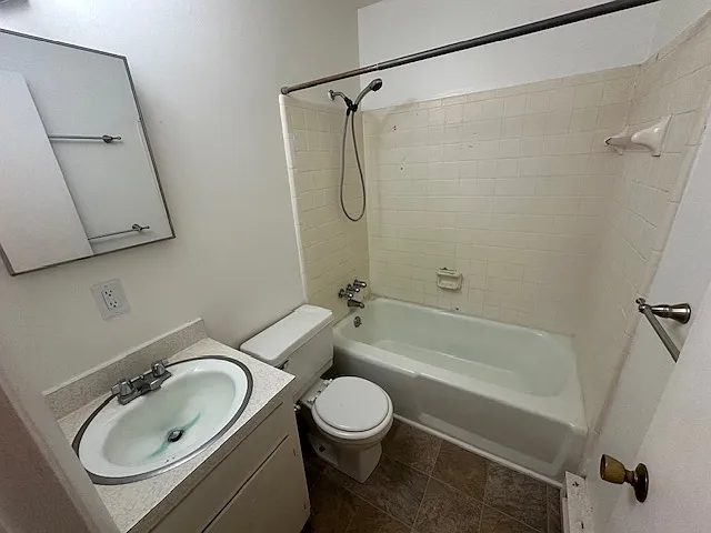 1602 Brewster Dr — Photo 14