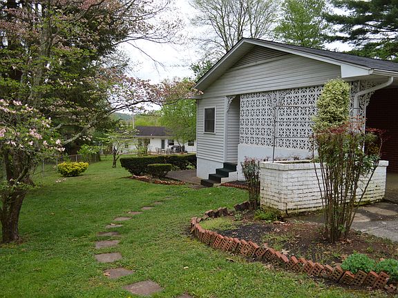 4th image of 4204 Raven Dr
