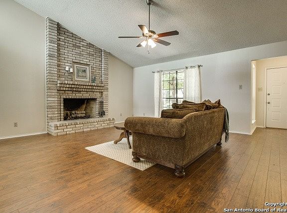 5th image of 13406 Marceline Dr