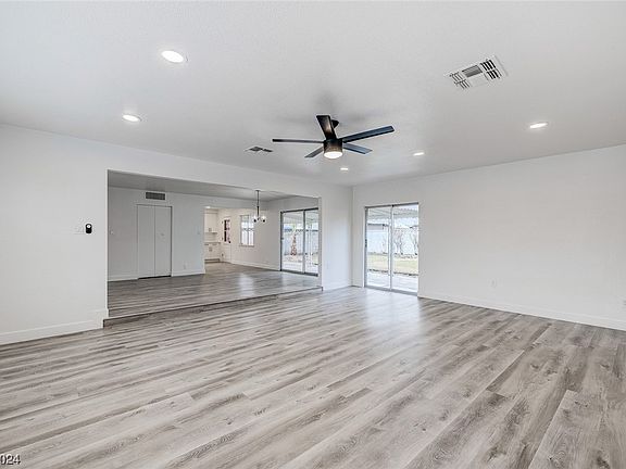 5th image of 4416 Alta Dr