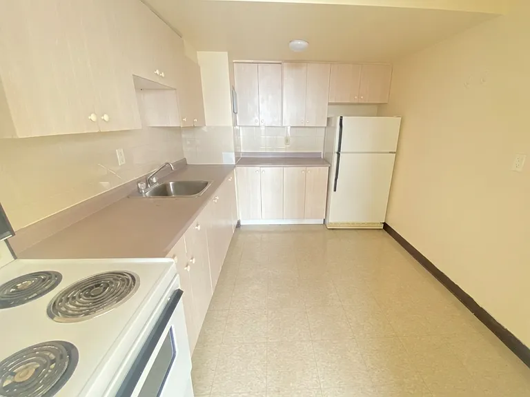 401 Princess St — Photo 20