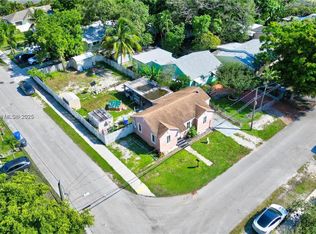 1023 N 25th Ave, Hollywood, FL 33020