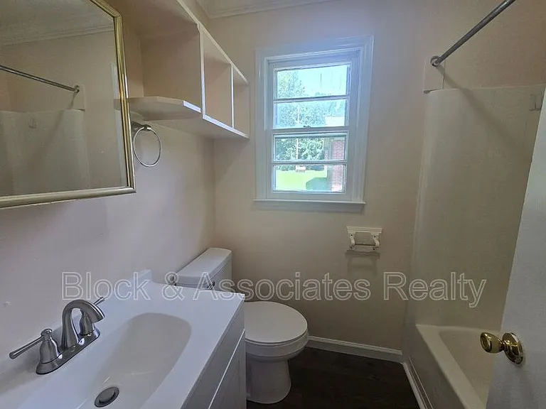 1031 Pegram Ave #B — Photo 10
