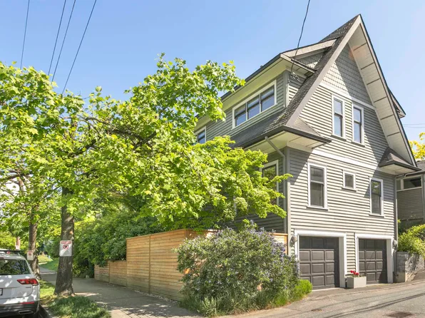 1608 Woodland Dr, Vancouver, BC V5L 3T1