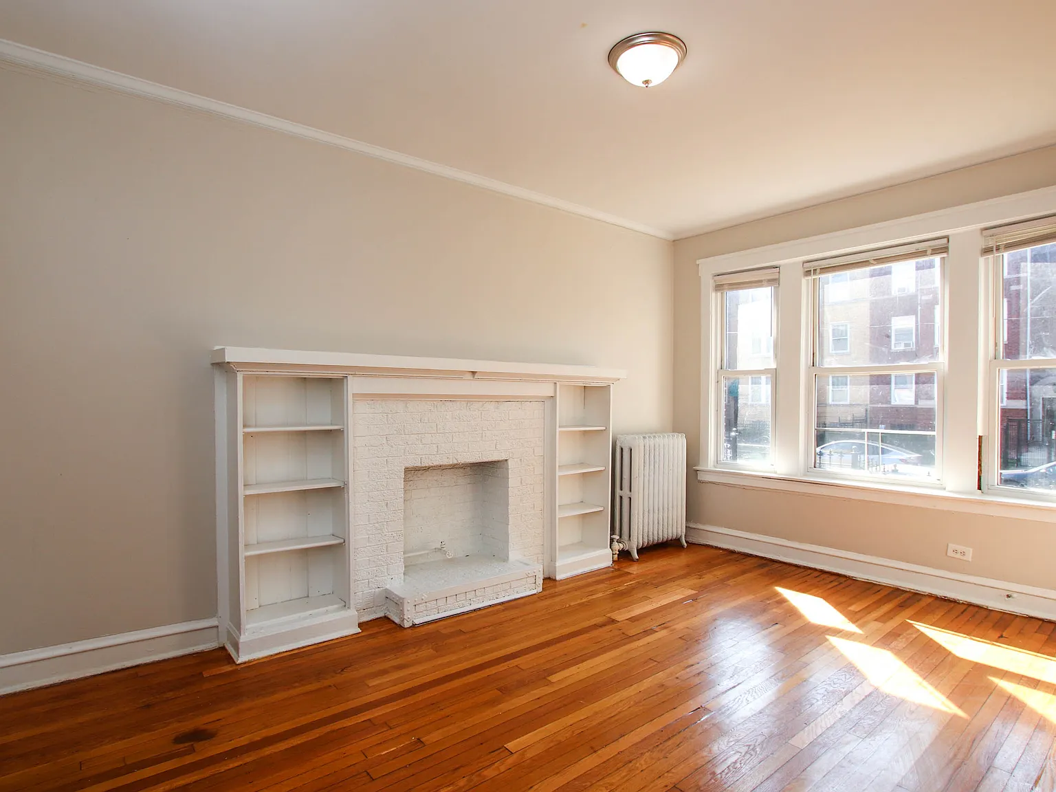 3 bed, $1,450 — Photo 2
