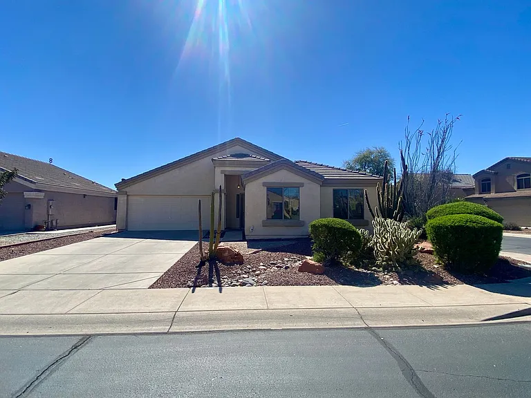 12537 W Redfield Rd — Photo 1