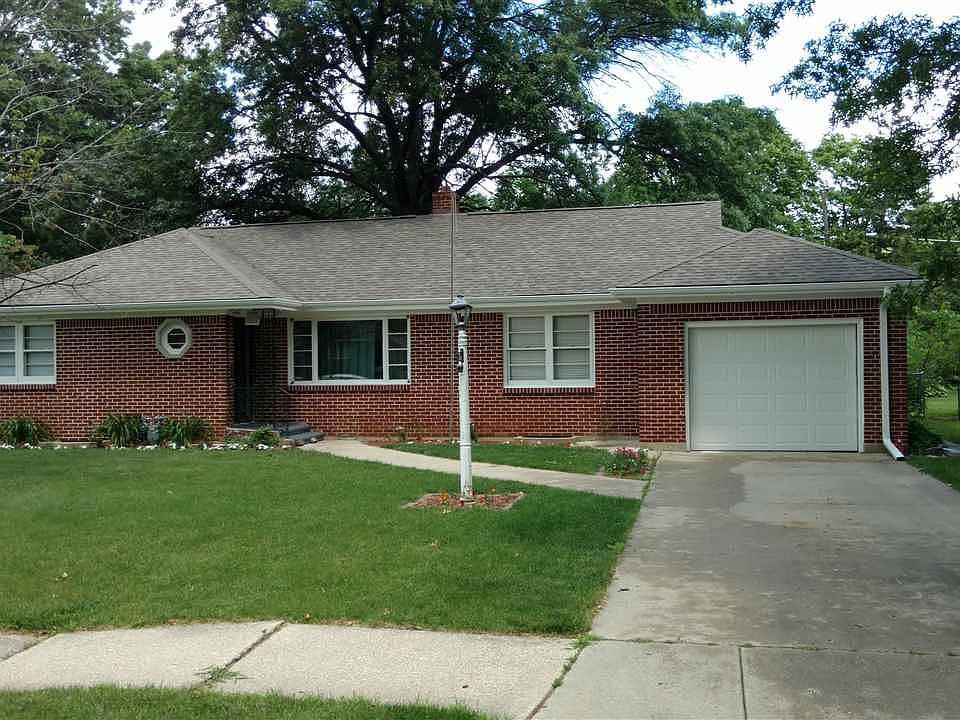 1st image of 1120 Parkwood Ave