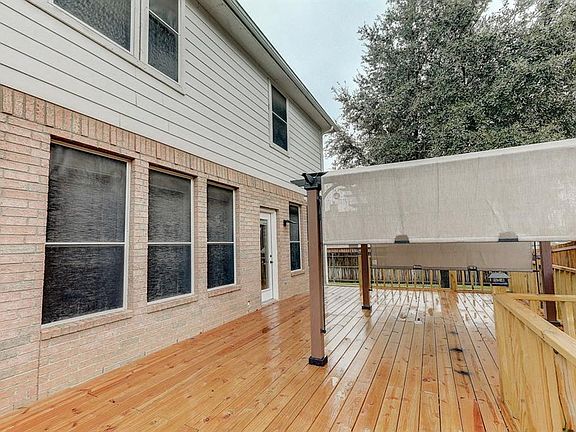 5th image of 5556 Seabury Dr