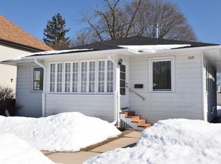 1319 Monroe Ave, Racine, WI 53405