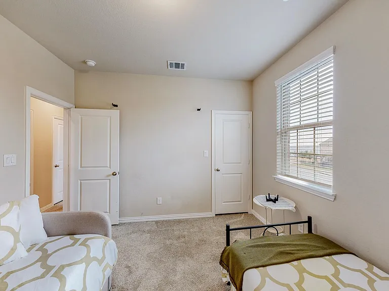 7524 Redondo Dr — Photo 24