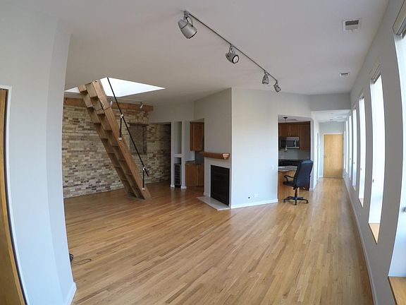 Living/dining/kitchen/entry