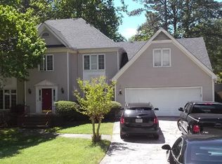 537 Daisy Nash Dr, Lilburn, GA 30047