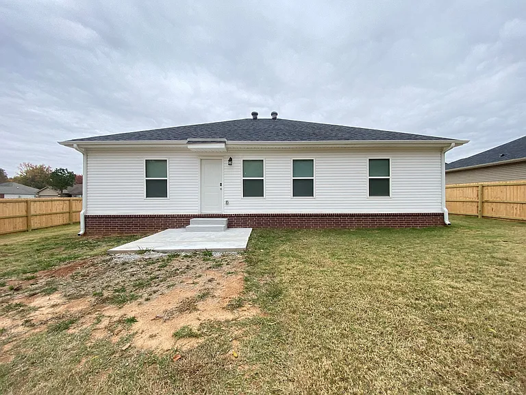 313 Sparrow Rd — Photo 7