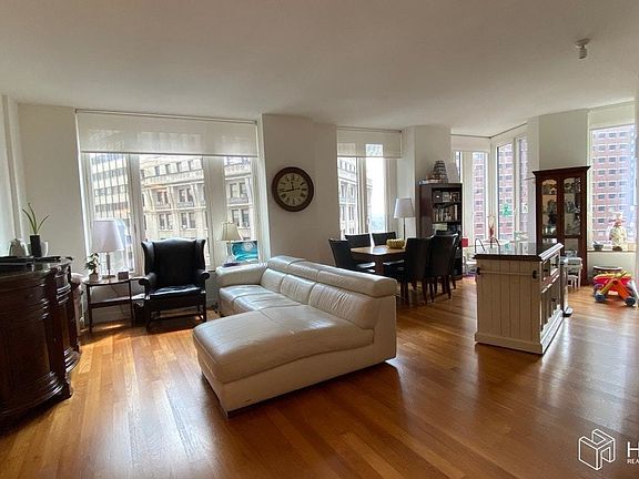 2nd image of 15 William St APT 20E