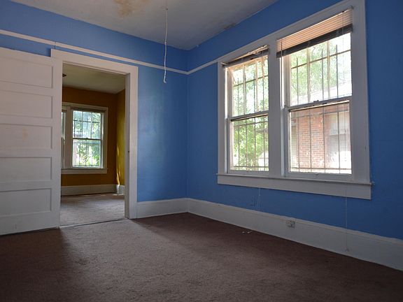 5th image of 418 W 27th St