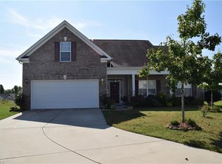 6350 Hedgewood Ln, High Point, NC 27265