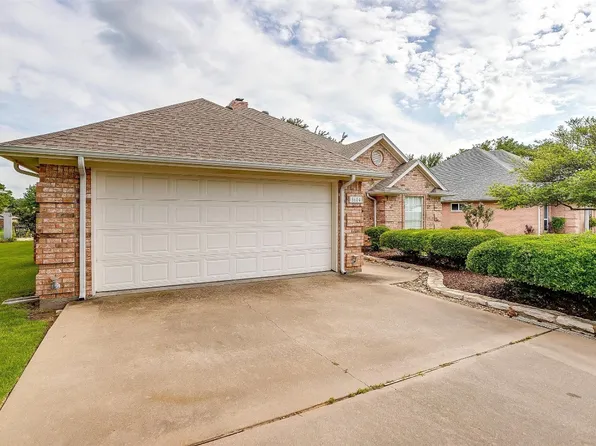 8604 Leisure Ln, Granbury, TX 76049