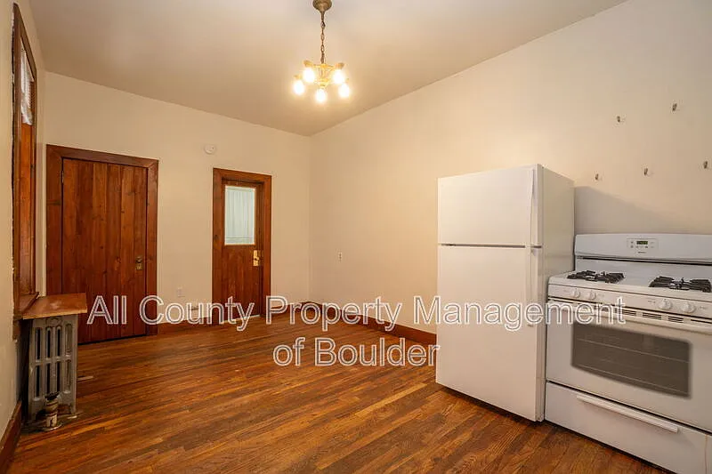 1 bed, 1.0 bath, 550 sqft, $1,650 — Photo 2