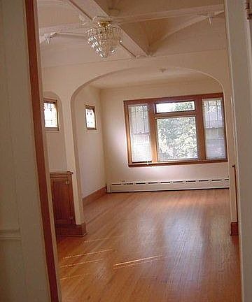 3rd image of 4523 N Melvina Ave