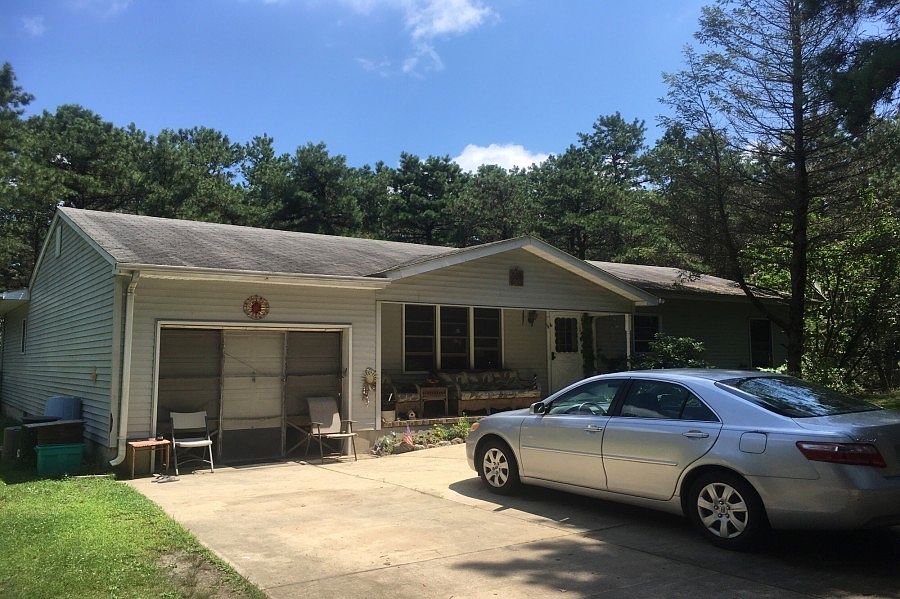 2nd image of 1480 Lincoln Blvd