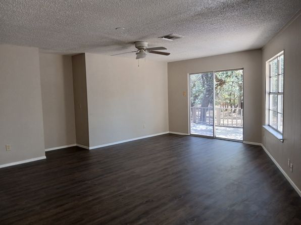 8 Deerfield Dr #C, Wimberley, TX 78676 – 2-bedroom rental in Wimberley