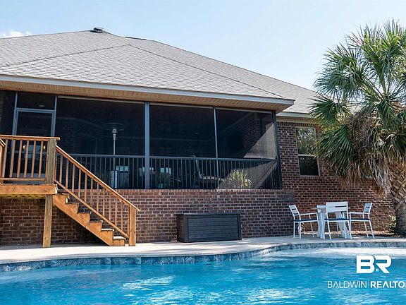 3rd image of 6684 Garrison Dr