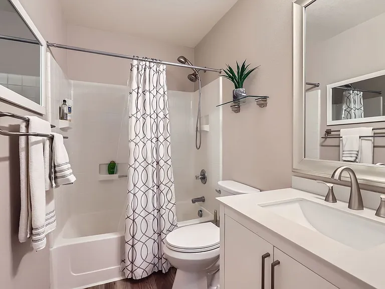 6745 Brittany Dr — Photo 23