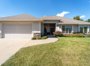 3216 146th St, Urbandale, IA 50323