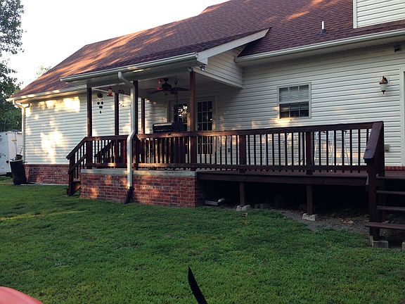 3rd image of 110 Happy Trails Ln