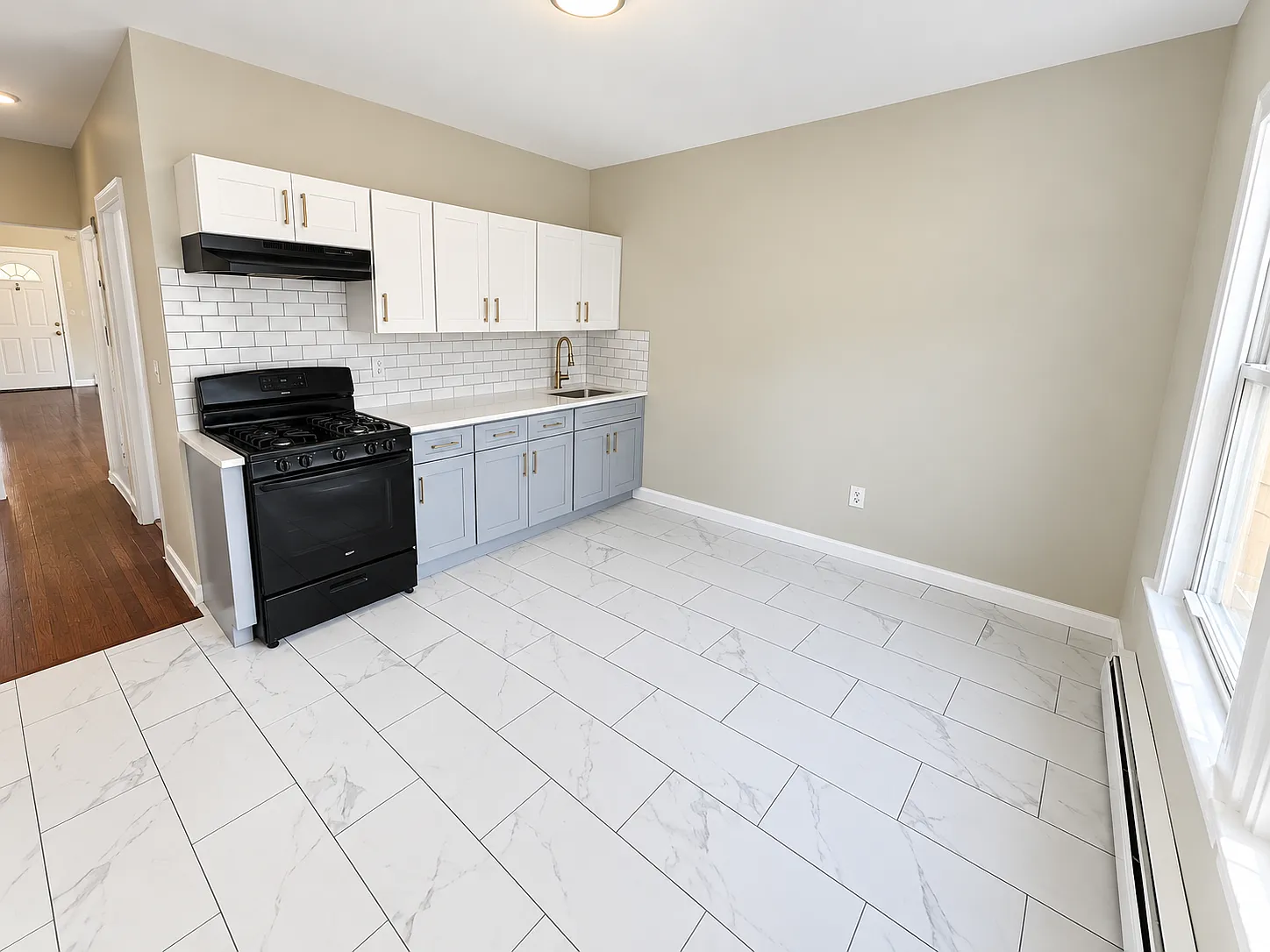 3 bed, 1200 sqft, $1,995 — Photo 3