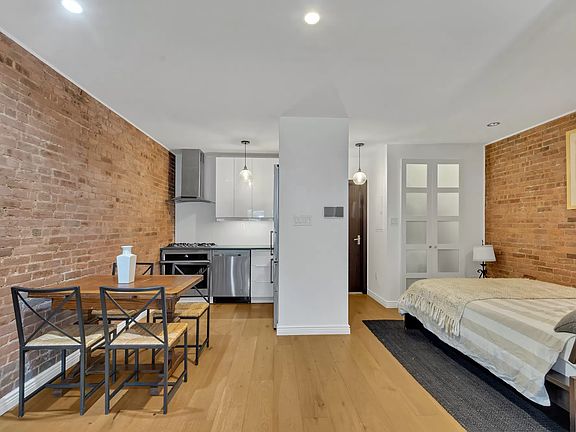 4th image of 9 W 120th St #1