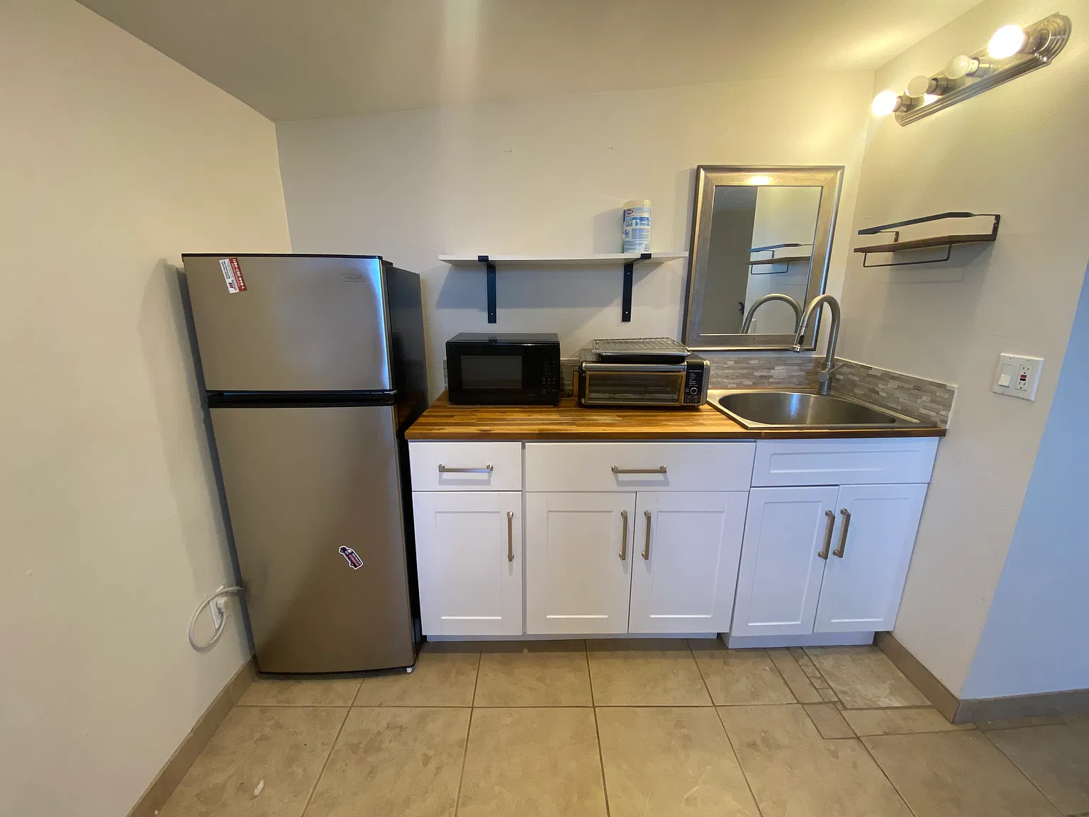 Studio, 400 sqft, $850 — Photo 2